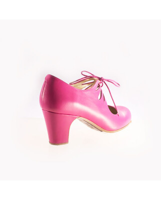 Flamencoschuh Cordones Calados