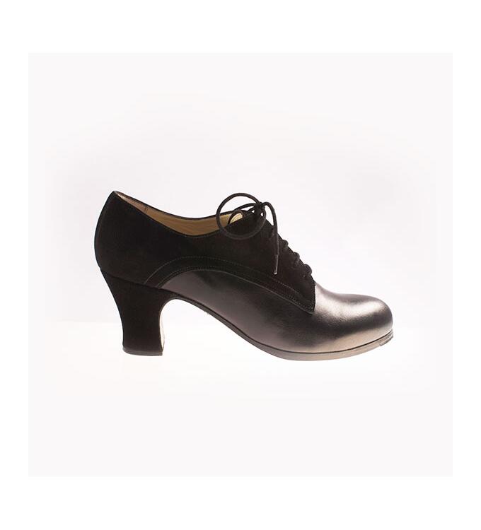 Flamencoschuh Blutcher